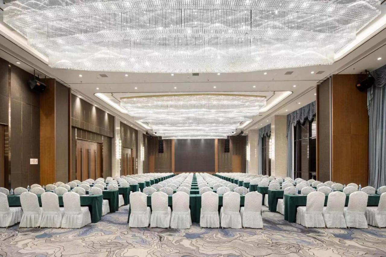 Ramada Plaza By Wyndham Enshi Ξενοδοχείο Εξωτερικό φωτογραφία